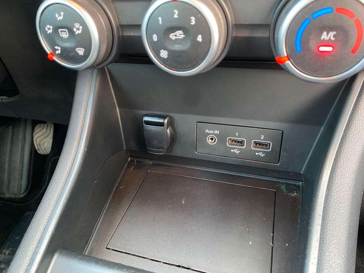 Renault Captur TCe 100 CV GPL Intens