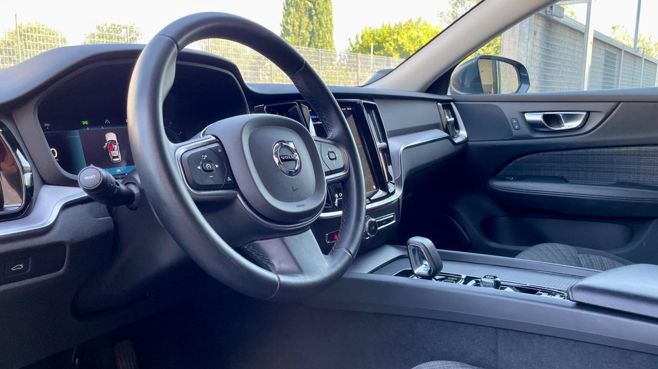 VOLVO V60 B4 2.0 PLUS BRIGHT 197CV - VIRTUAL COCKPIT, FULL LED