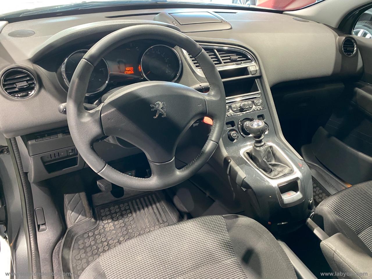 PEUGEOT 5008 1.6 HDi 115 CV Business