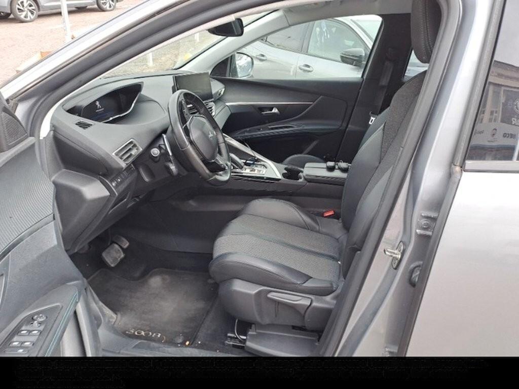 PEUGEOT 3008 1.5 BLUEHDI 130CV EAT8 SeS ALLURE ( FARI LED - I-COCKPIT - CRUISE - NAVI - NIRROR - PDC )