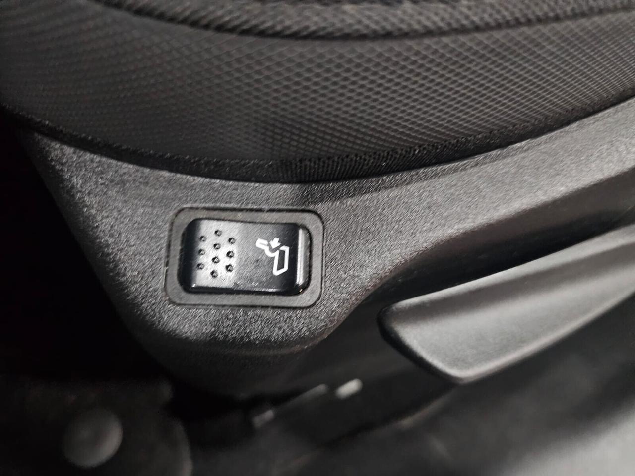 NUOVA JEEP RENEGADE LIMITED BLACK LINE 1.6 MJT 130CV