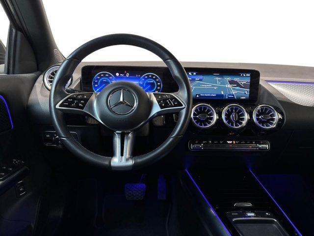 MERCEDES-BENZ EQA 300 4Matic Progressive