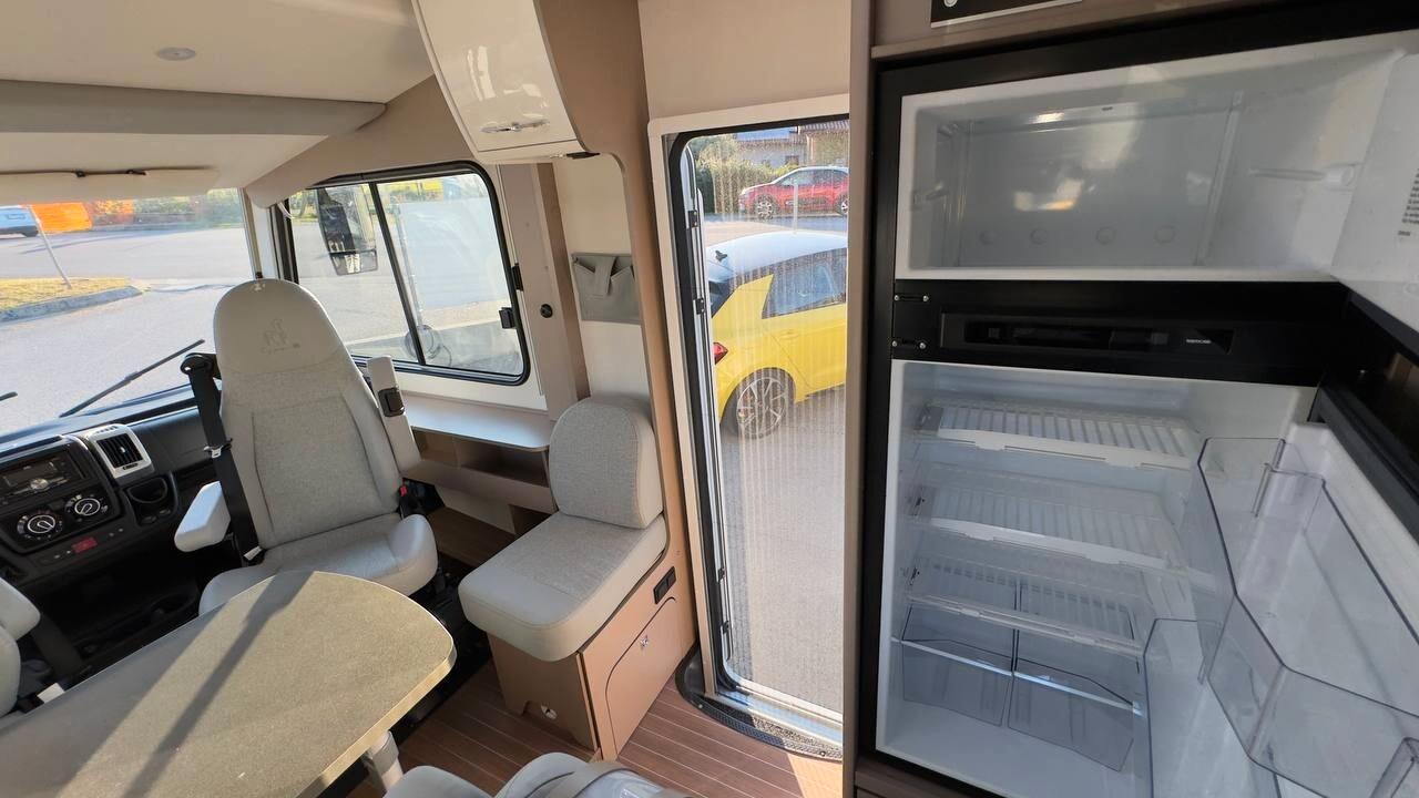 Etrusco MOTORHOME I6900 QB CLIMA GANCIO TRAINO 2000 KG