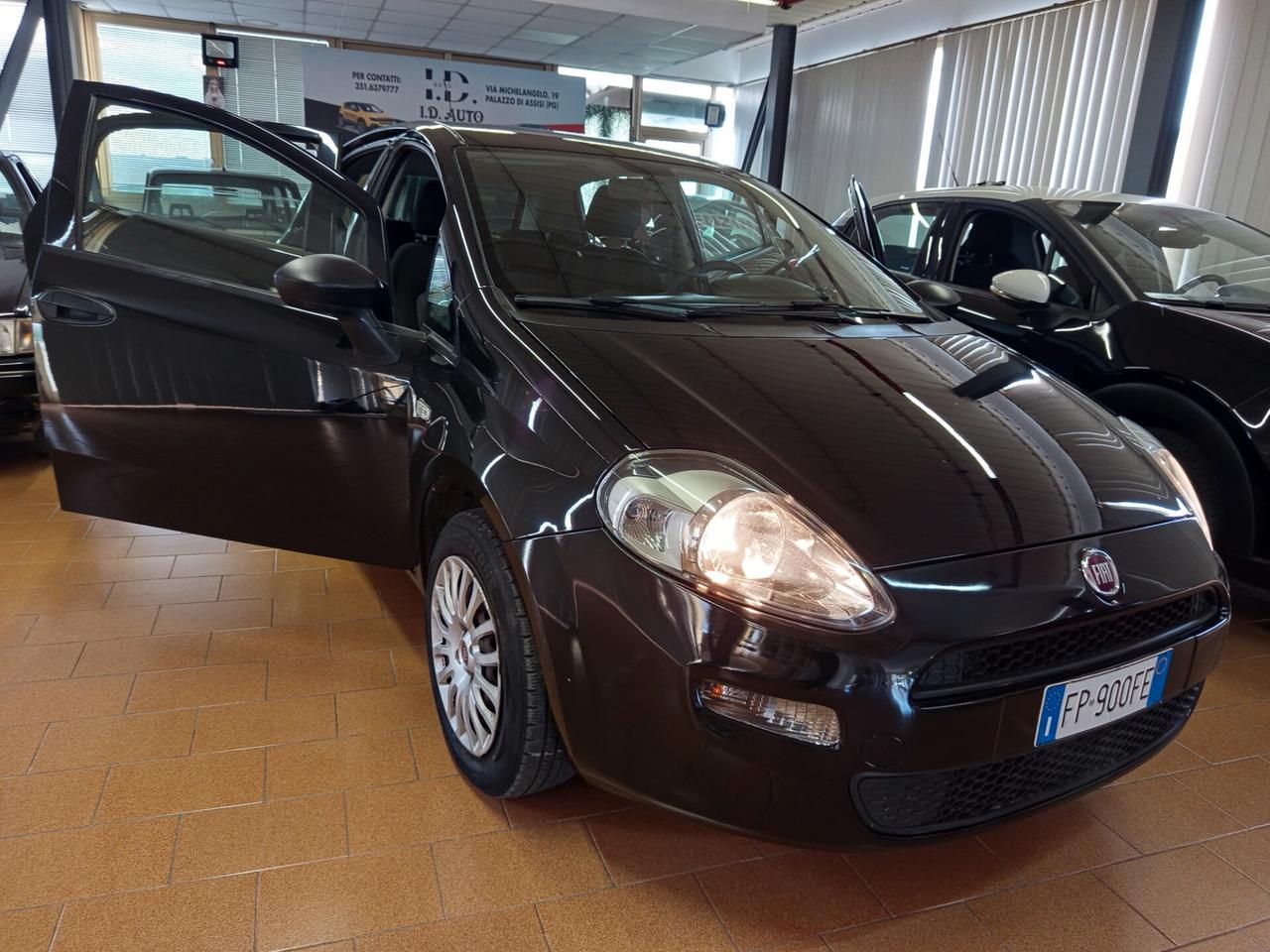 Fiat Punto 1.2 8V 5 porte Street 130 Mila chilometri ok neopatentati Fiat Punto 1.2 8V 5 porte Street 130 Mila chilometri ok neopatentati