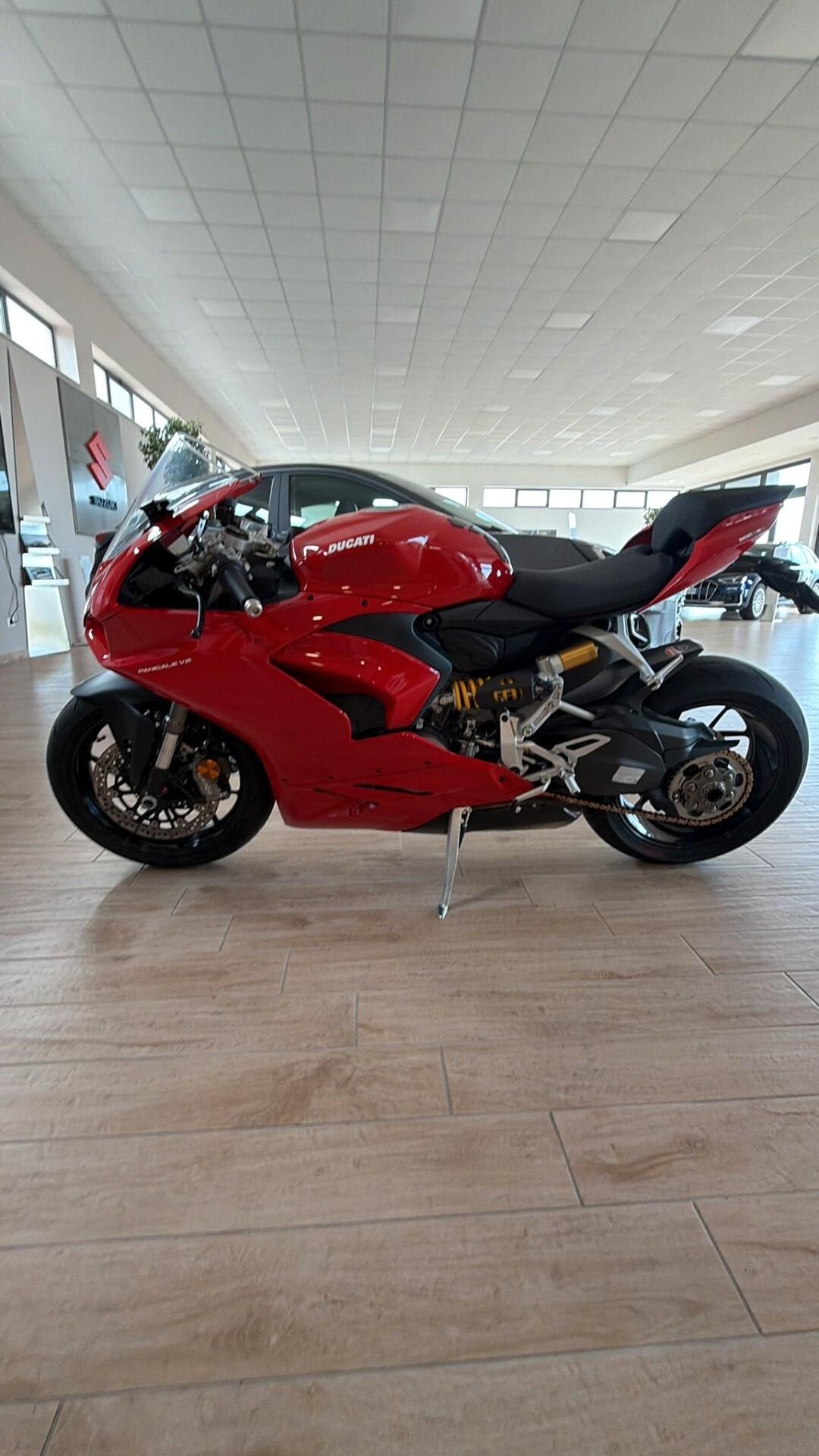Ducati Panigale V2