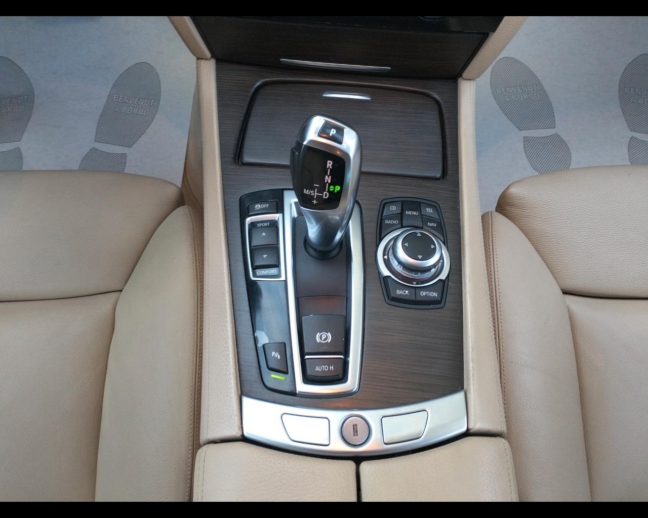 BMW Serie 7 (F01/02/04) 730d Futura