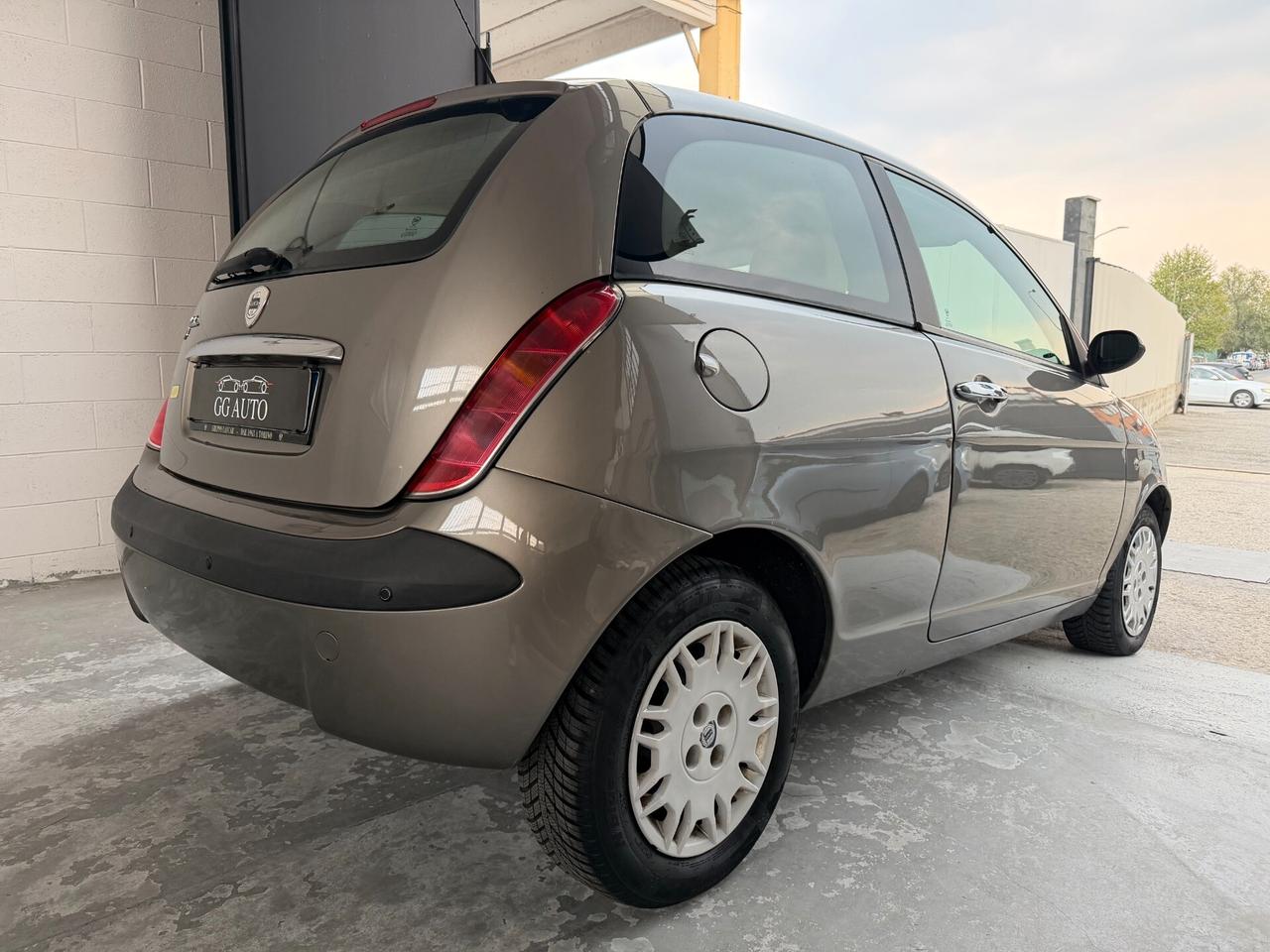 Lancia Ypsilon 1.2 Argento