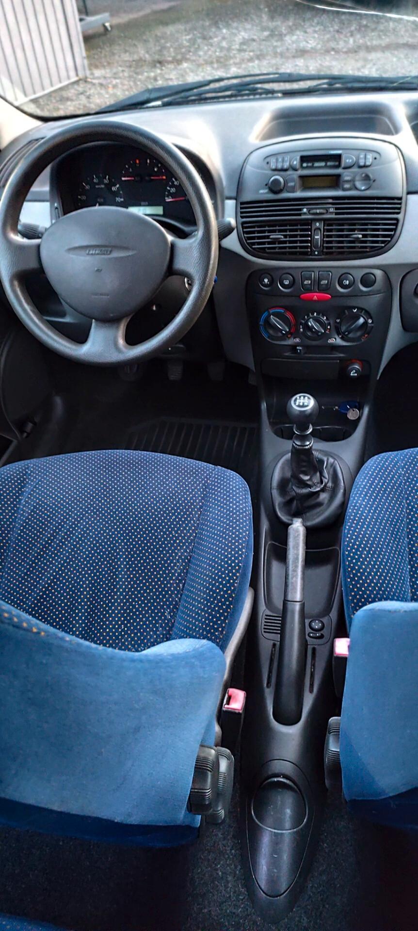 Fiat Punto 1.2i cat 5 porte