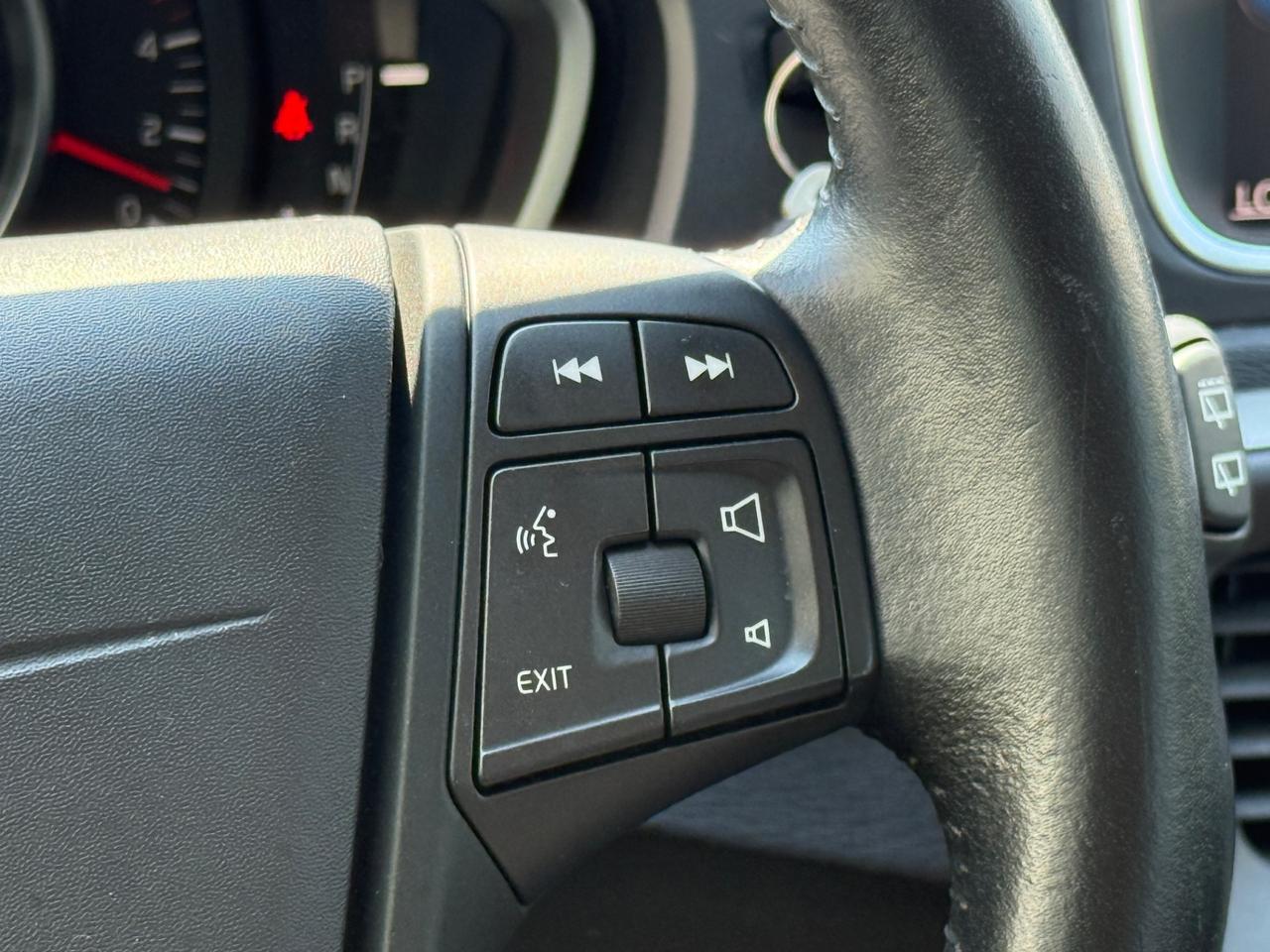 Volvo V40 - 2.0d|CERCHI IN LEGA| NAVI
