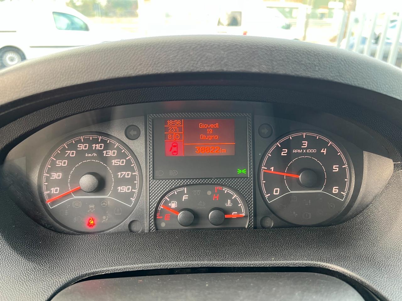 Peugeot Boxer 2.3 doppia cabina cassone fisso Aziendale