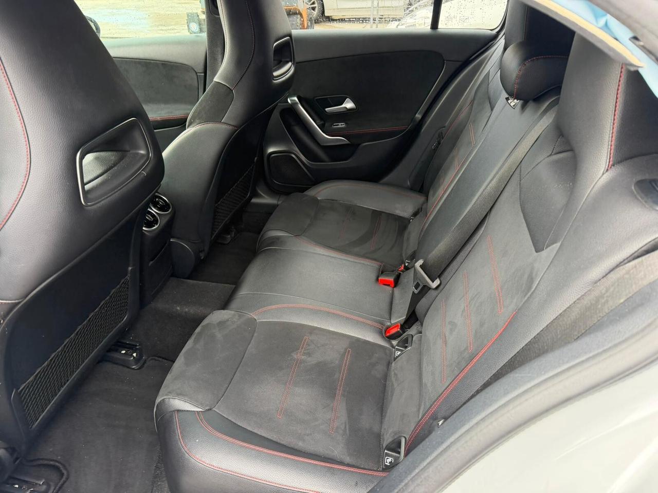 Mercedes-benz A 180 incidentato - 2019