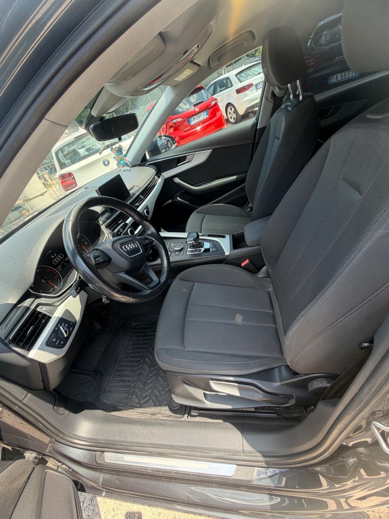 Audi A4 2.0 TDI 150 CV S tronic