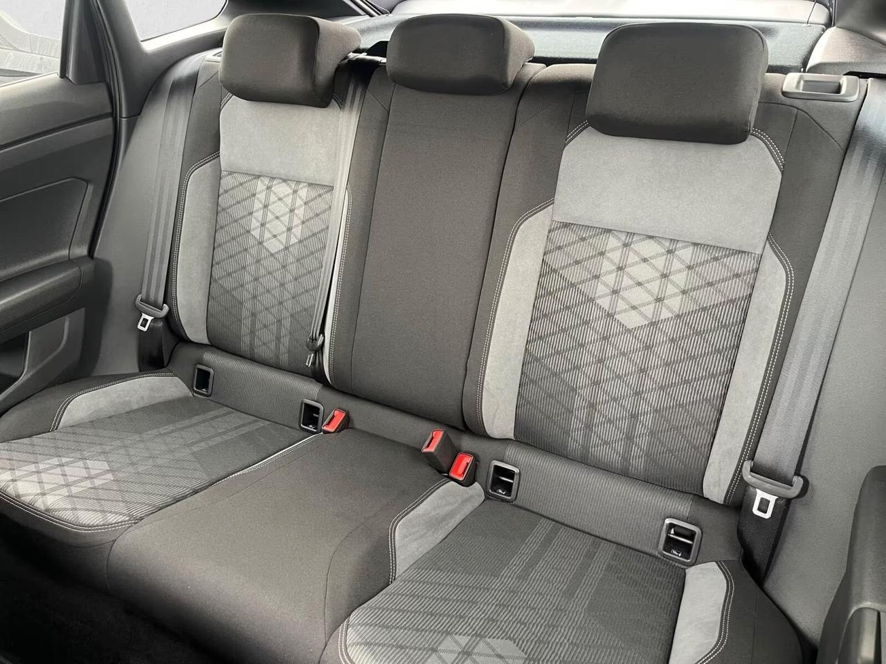 Volkswagen Taigo 1.0 TSI 115 CV DSG R-Line - LED - NAVI - PDC - FULL OPTIONAL