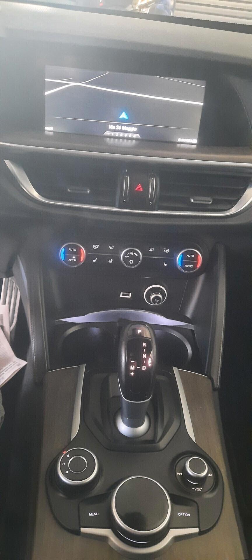 Alfa Romeo Stelvio 2.0 Turbo 280 CV AT8 Q4 Super