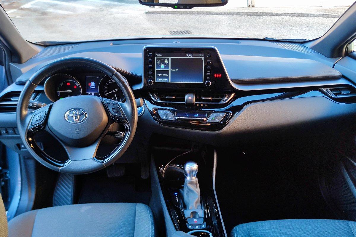TOYOTA C-HR 1.8 Hybrid E-CVT Trend