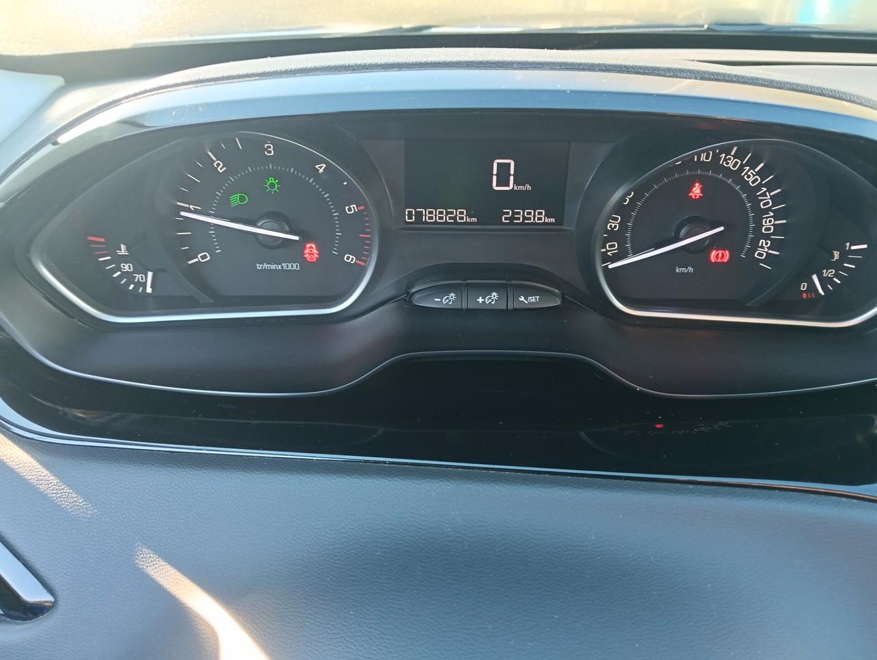 Peugeot 208 BlueHDi 75 S&S 5 porte Active