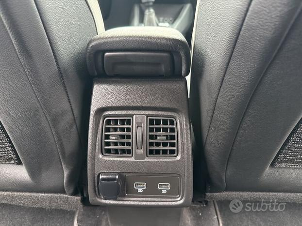 Renault Captur TCe 12V 100 CV GPL Intens