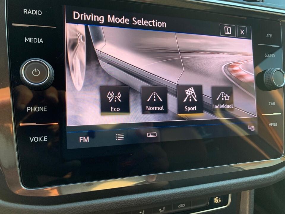 Volkswagen Tiguan 2.0 TDI SCR R-LINE 150 CV COOKPIT-CARPLAY-LED-CAM