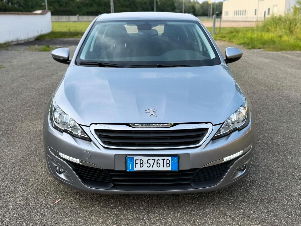Peugeot 308 Berlina HDi 100 CV EURO 6B