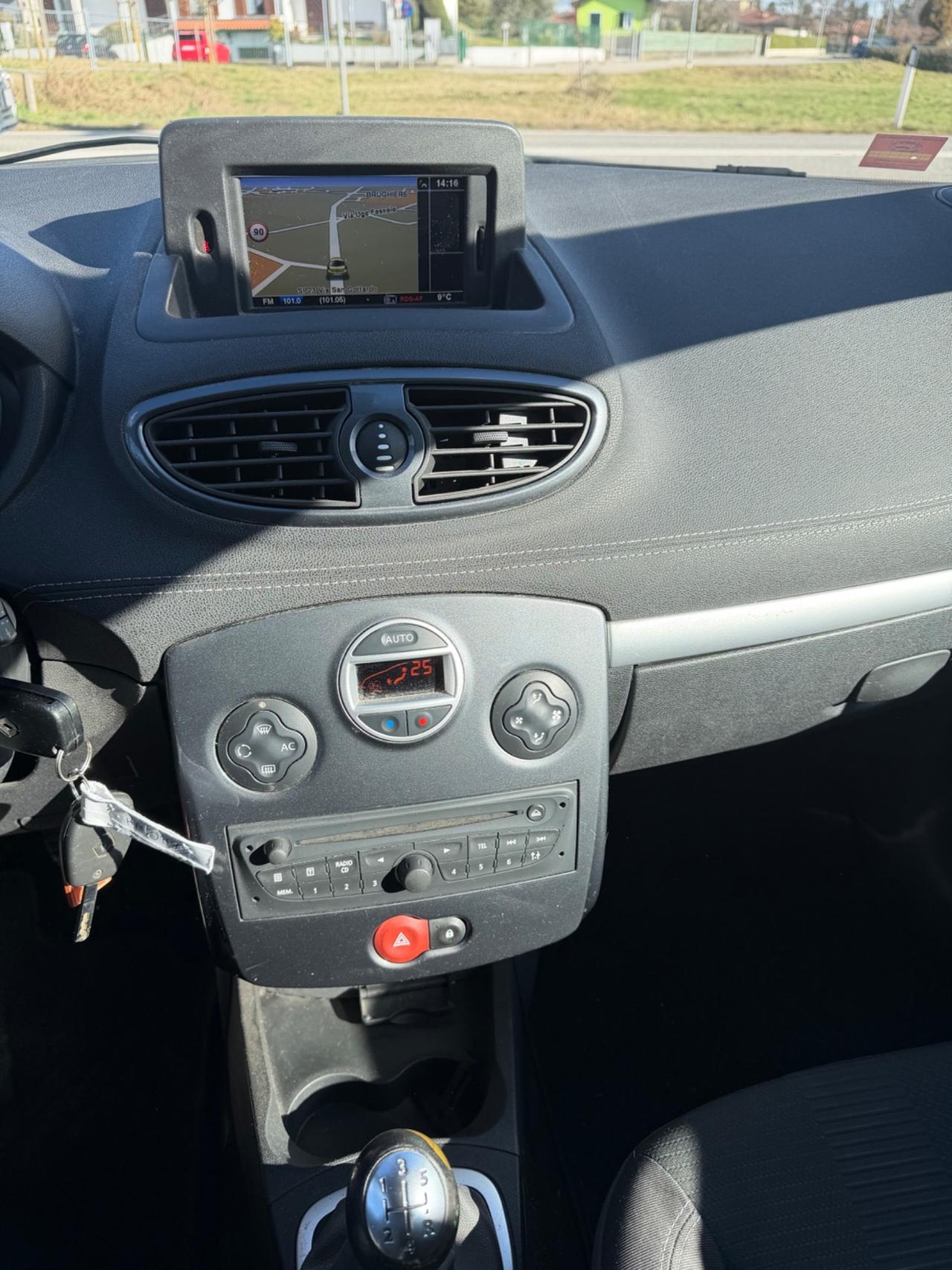 Renault Clio 1.2 16V 5 porte Dynamique