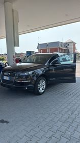 Audi Q7 3.0 V6 TDI 233CV quattro tiptronic
