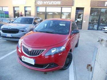 LANCIA Ypsilon 1.0 FireFly 5 porte S&S Hybrid Silver