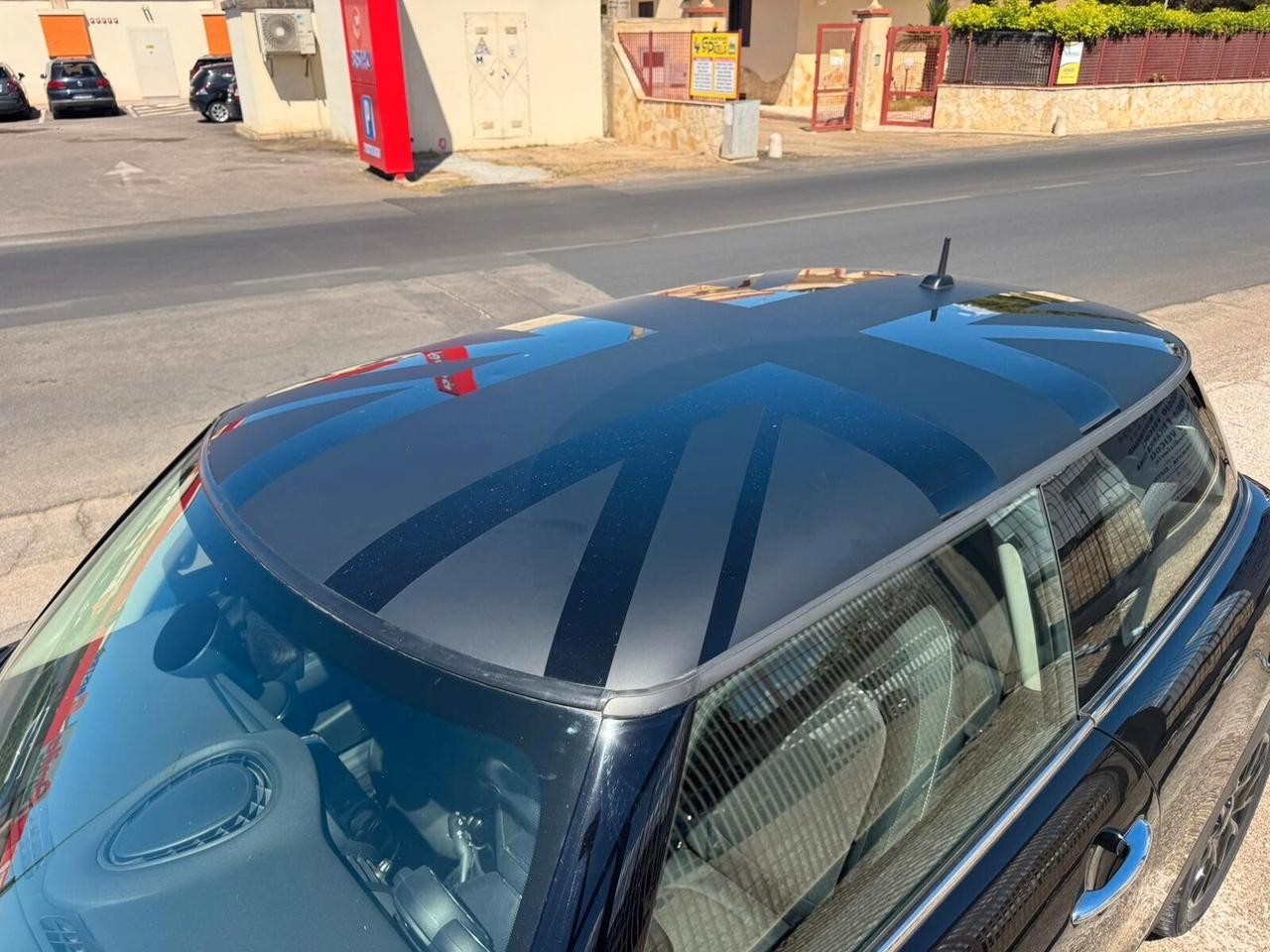 Mini Cooper D 1.5 DIESEL - 2017