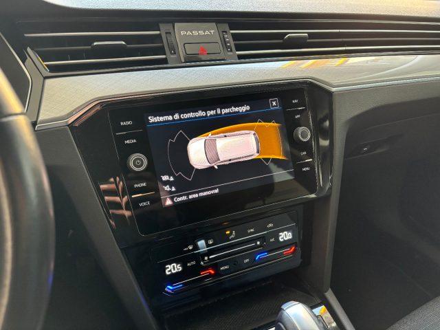 VOLKSWAGEN Passat Variant 2.0 TDI DSG ELEGANCE ---40000km