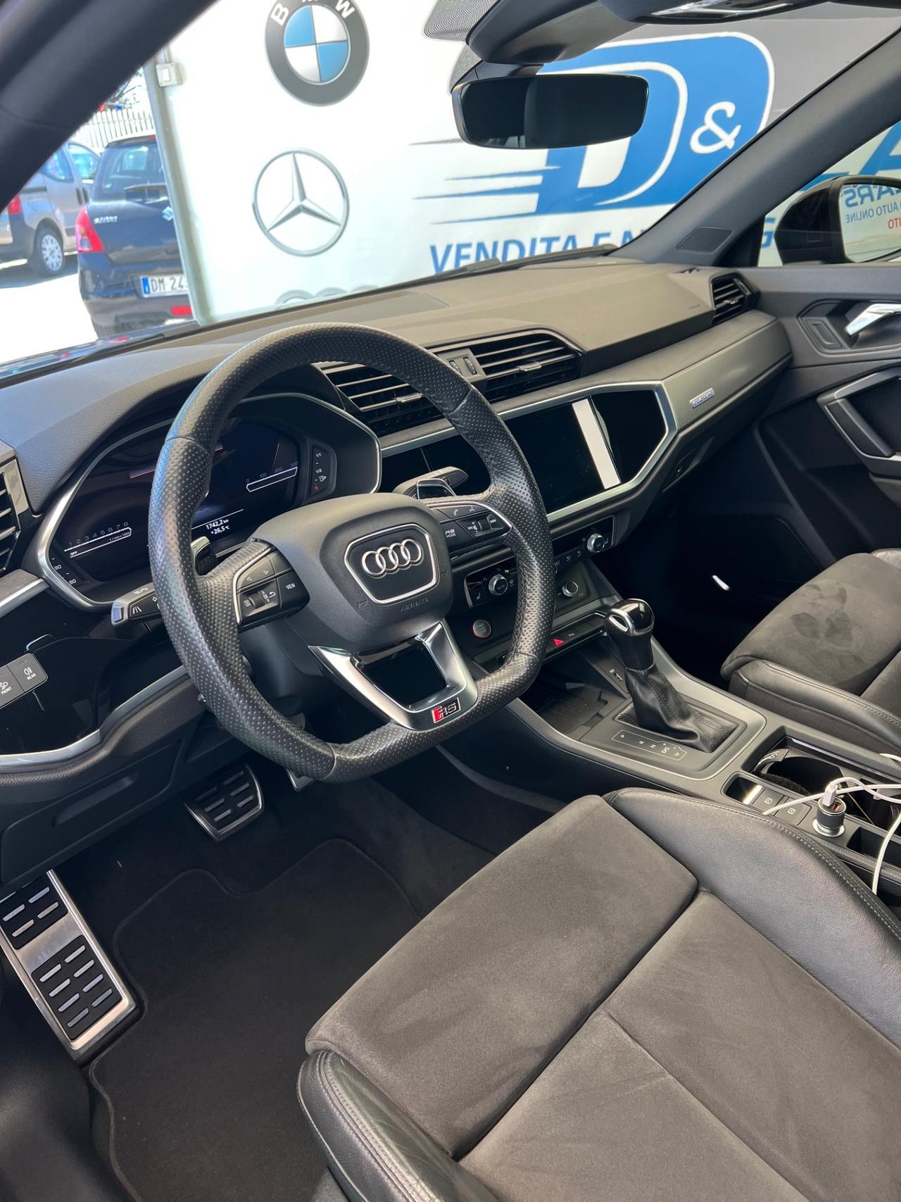 AUDI RSQ3