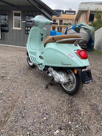 Vespa primavera 50