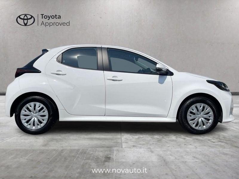 Toyota Yaris Hybrid Active MY24