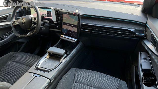 RENAULT Austral Full Hybrid E-Tech 200 Techno Esprit Alpine