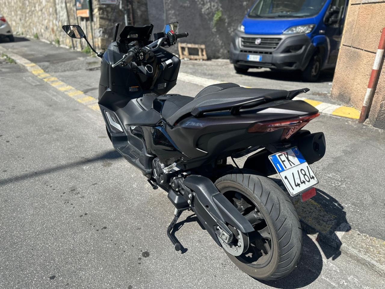 Yamaha TMAX 560 Tech-Max Appena Tagliando