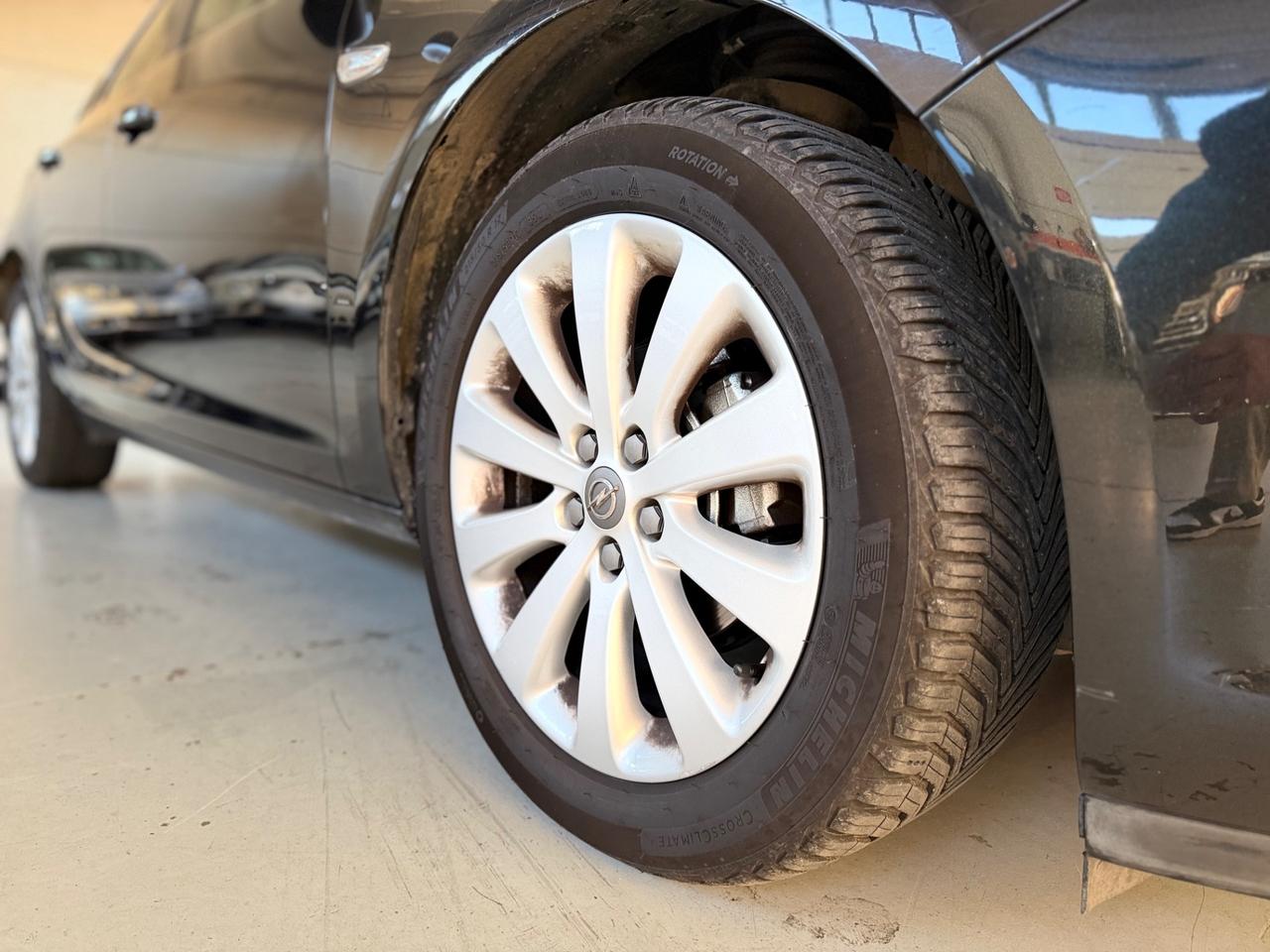 Opel Astra GPL COSMO NEOPATENTATI