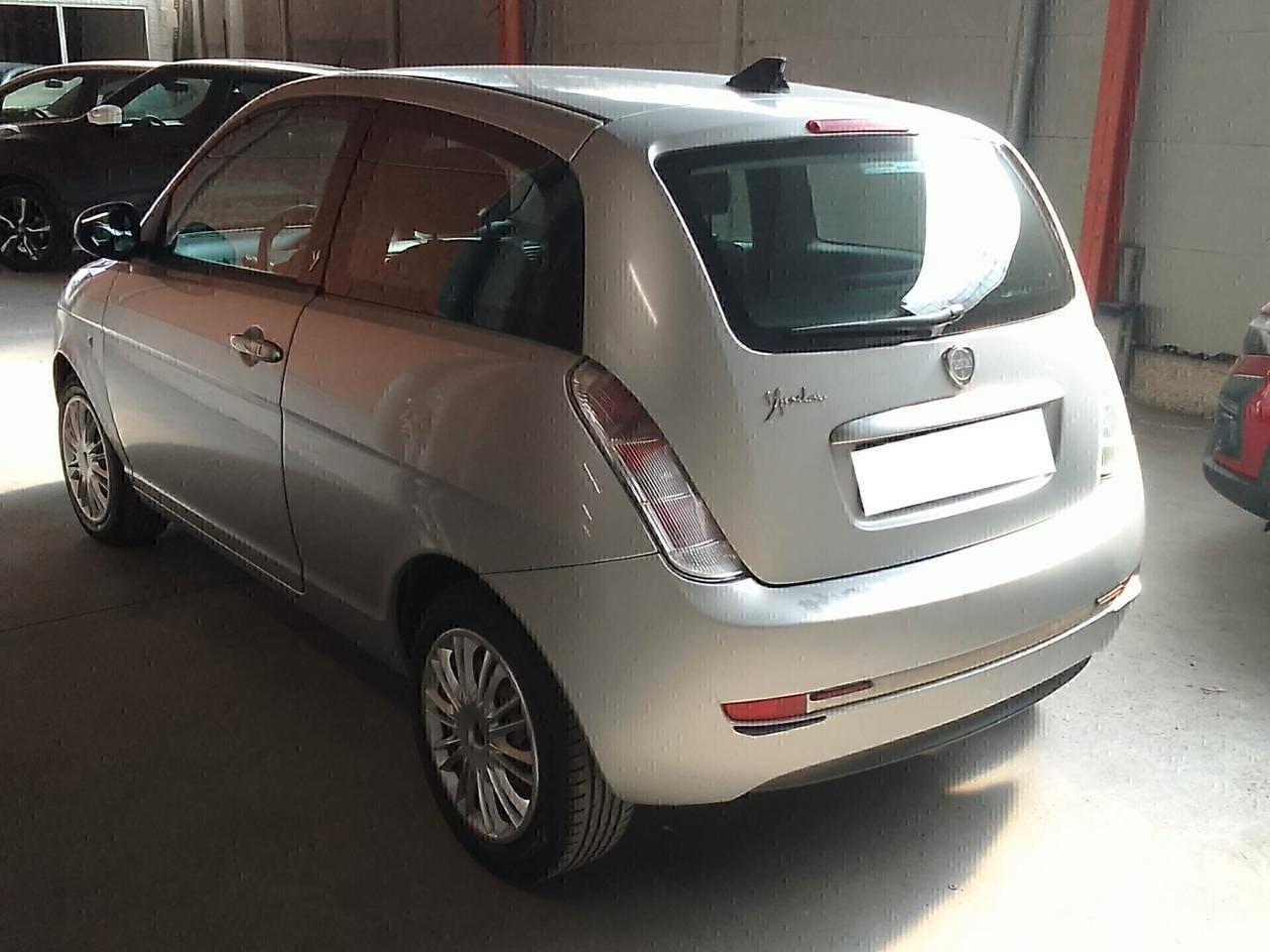 Lancia Ypsilon 1.2 Elle OK NEOPATENTATI