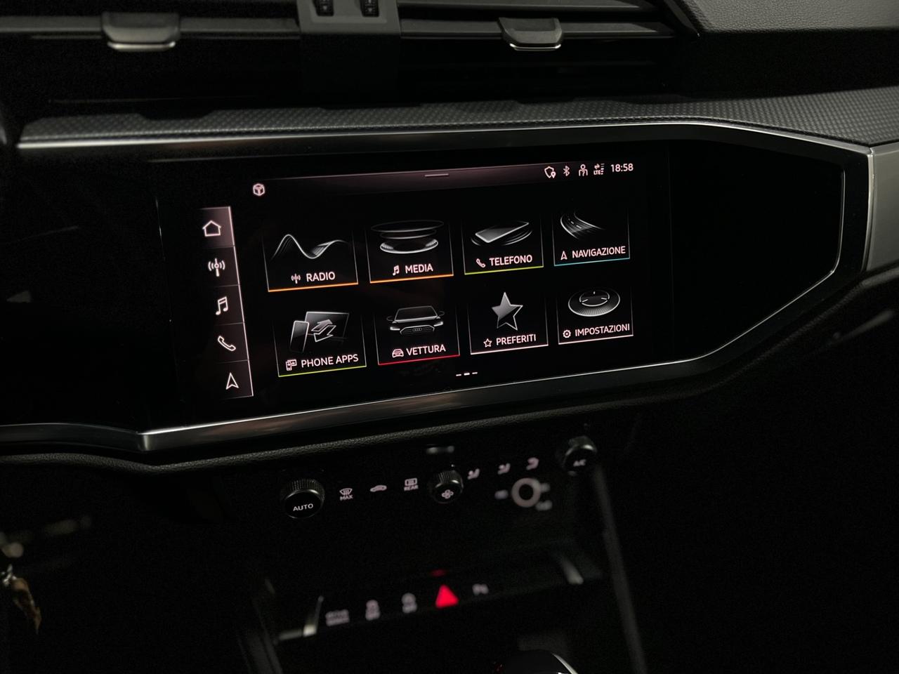 Audi Q3 35 2.0 TDI STronic SLine Quattro 150 cv