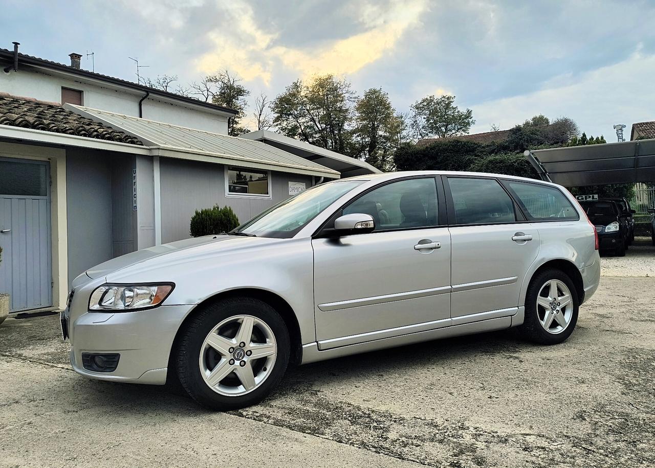 Volvo V50 2.0i Benzina