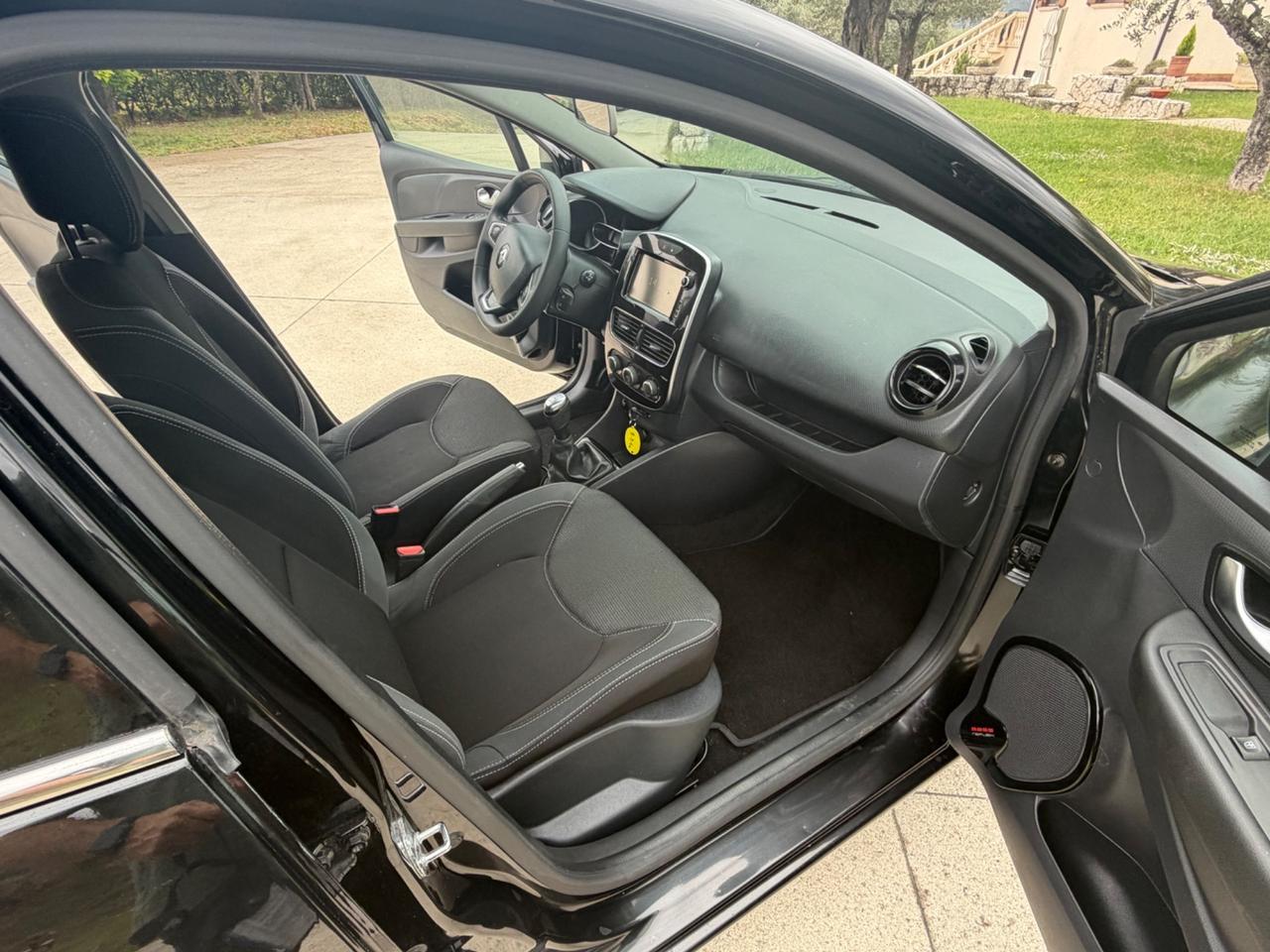 Renault Clio dCi 8V 75 CV 5 porte Duel