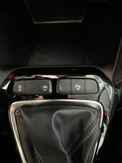 OPEL CORSA 1.2 i 16V 5 Porte DESIGN NAVIGATORE OK NEOPATENTATI