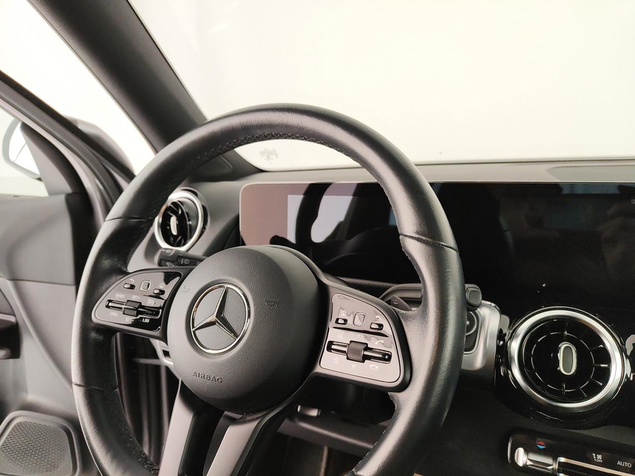 Mercedes-benz GLB 180 d Automatic Business