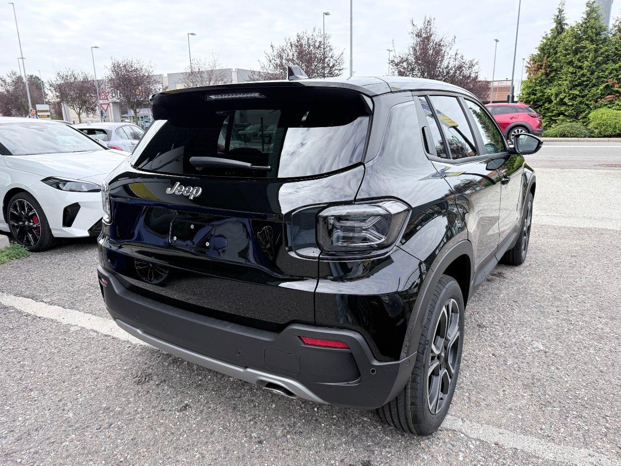 Jeep Avenger 1.2 turbo e-hybrid mhev Summit fwd 110cv edct6