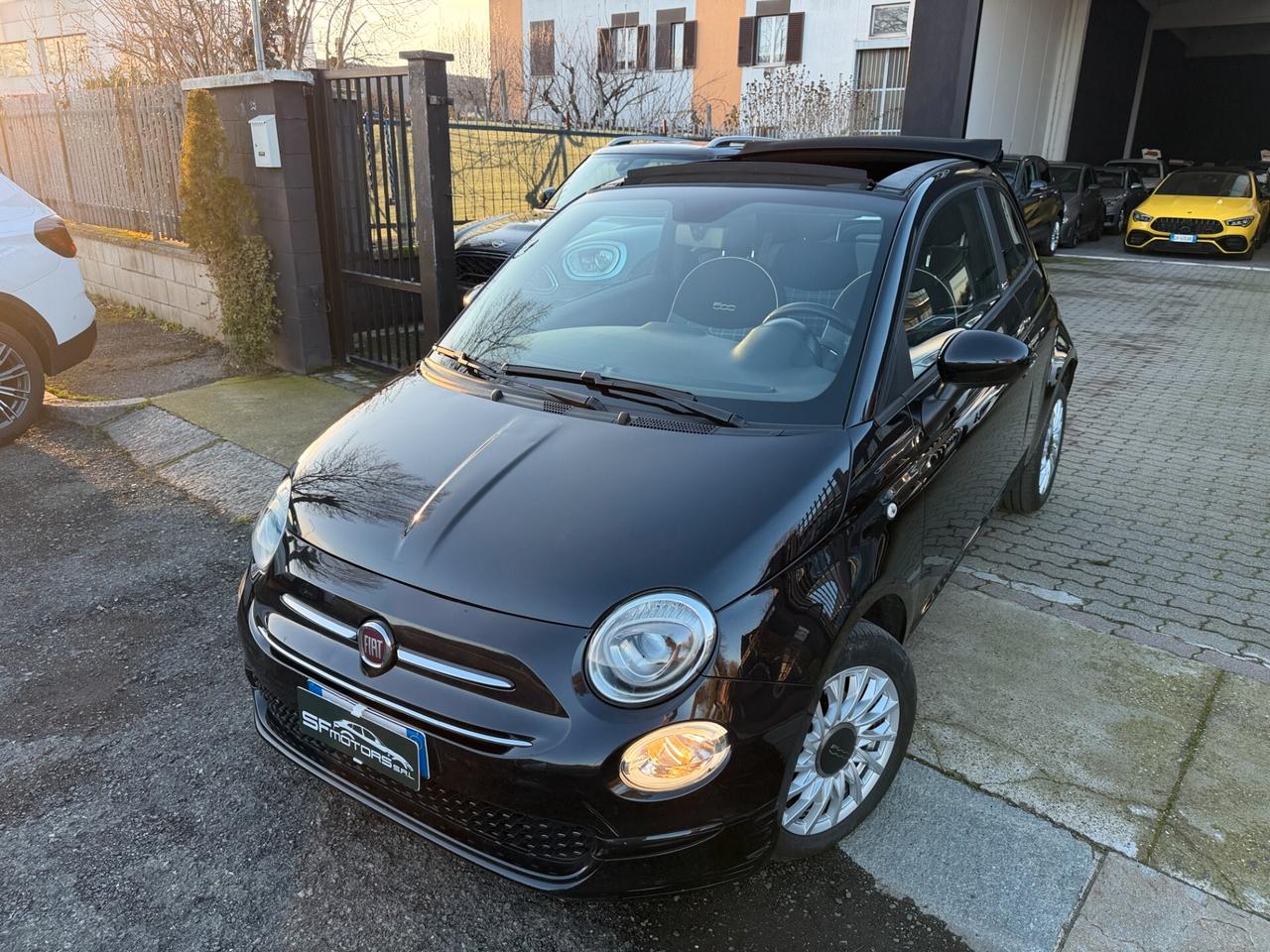Fiat 500 C 1.0 Hybrid Lounge BLACK EDITION