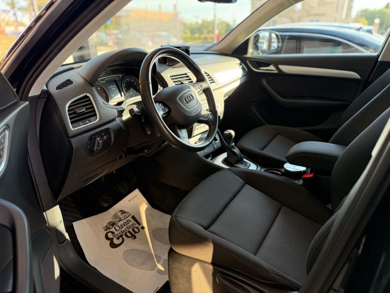 Audi Q3 2.0 TDI 120 CV Business