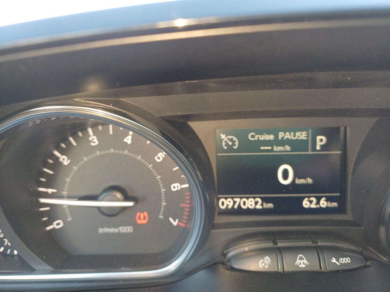 Peugeot 2008 PureTech Turbo 110 EAT6 S&S Black Matt