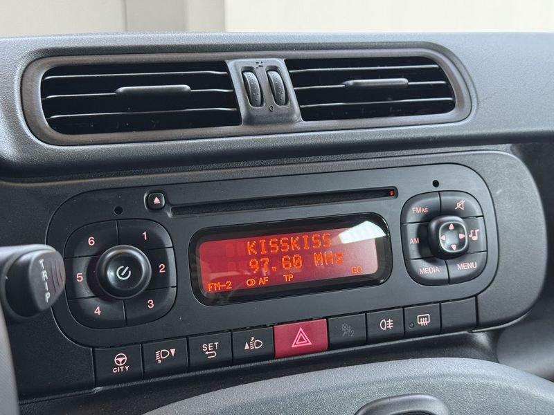 FIAT Panda 1.2 Easy 69cv E6 UNIPRO NEOPATENTATI CRONOLOGIA TAGLIANDI