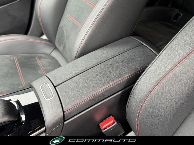 MERCEDES-BENZ CLA 180 Automatic AMG Line Premium