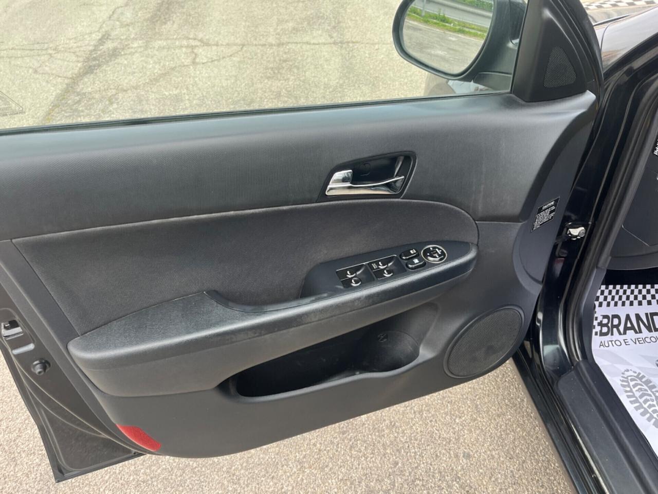 Hyundai i30 CW 1.6 CRDi 90CV 2009