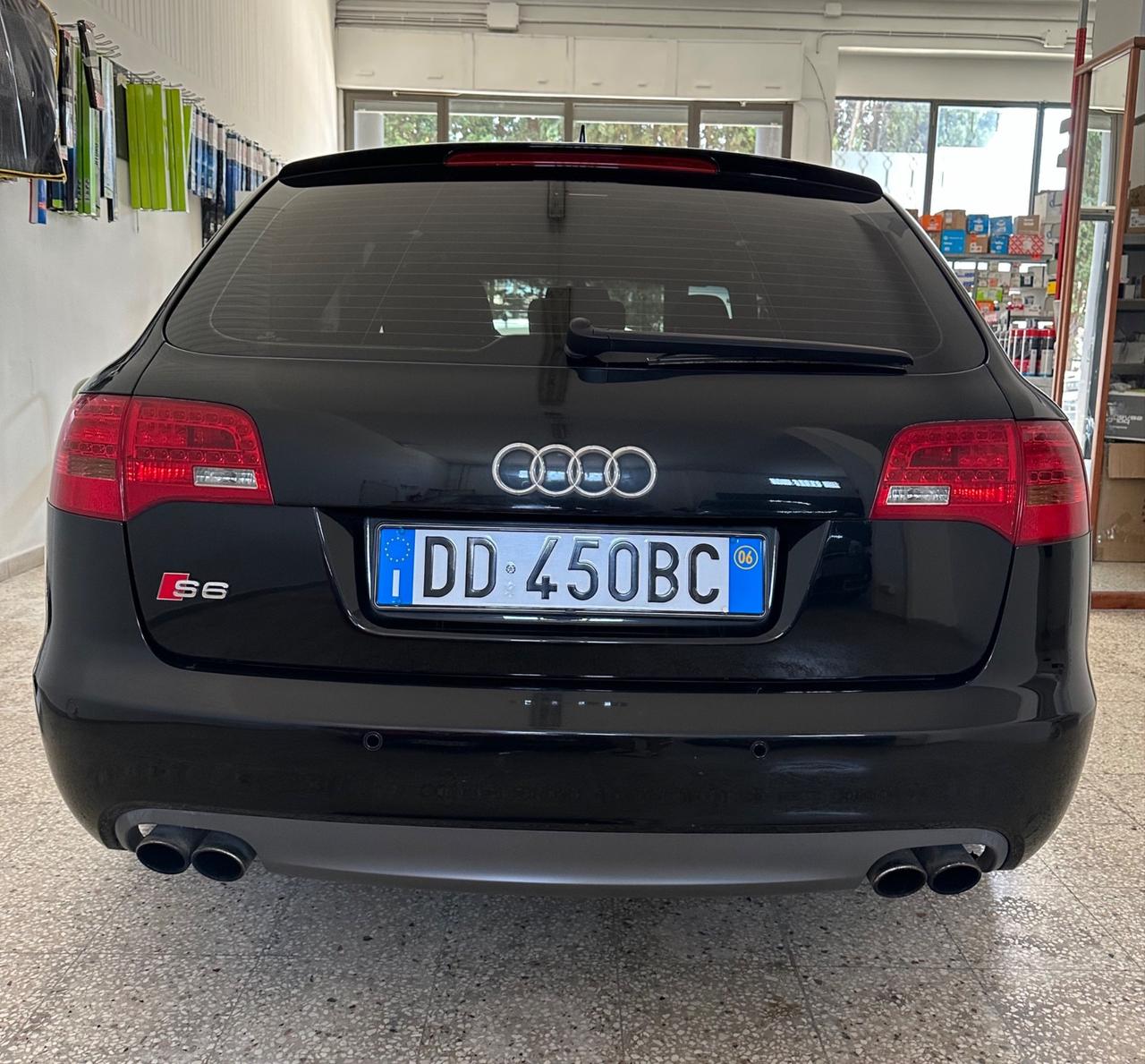 Audi A6 S6 Avant 5.2 V10 Motore Lamborghini