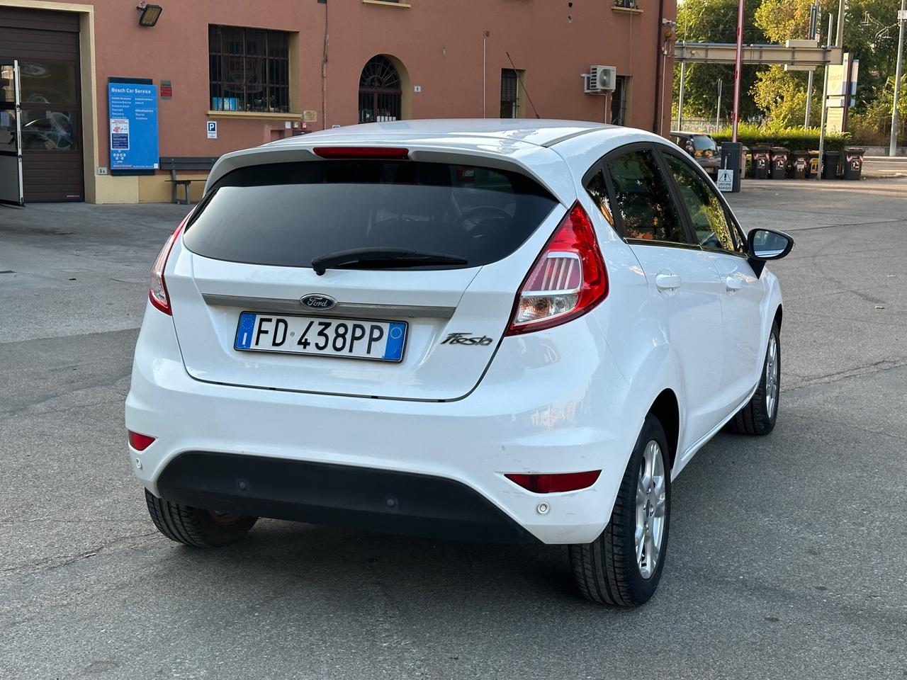 Ford Fiesta 1.4 5 porte Bz.- GPL Black & White Edition