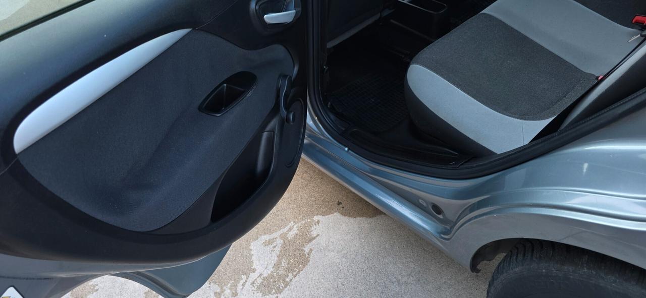 FIAT Grande 1.3 frezione e cattena mottore nuove
